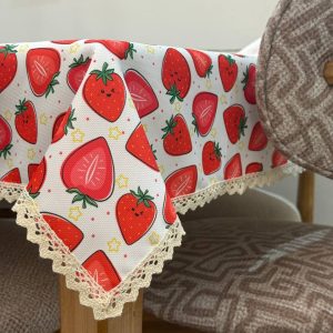 سفره توت فرنگی